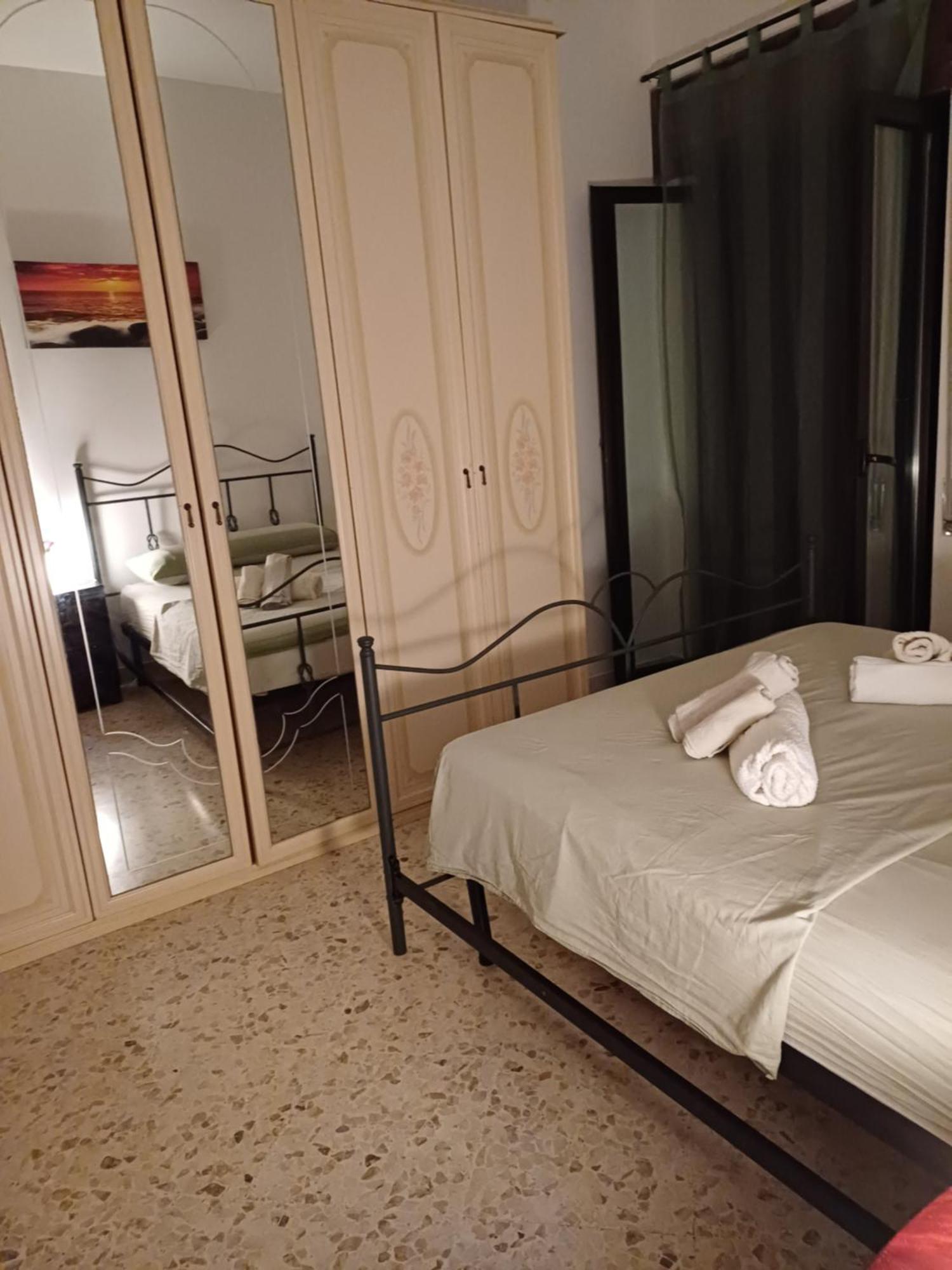 Villa Alma Bari Bagian luar foto