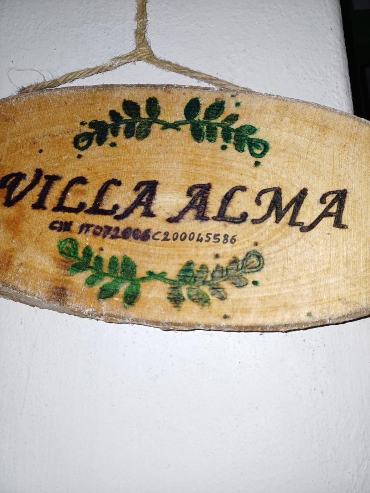 Villa Alma Bari Bagian luar foto